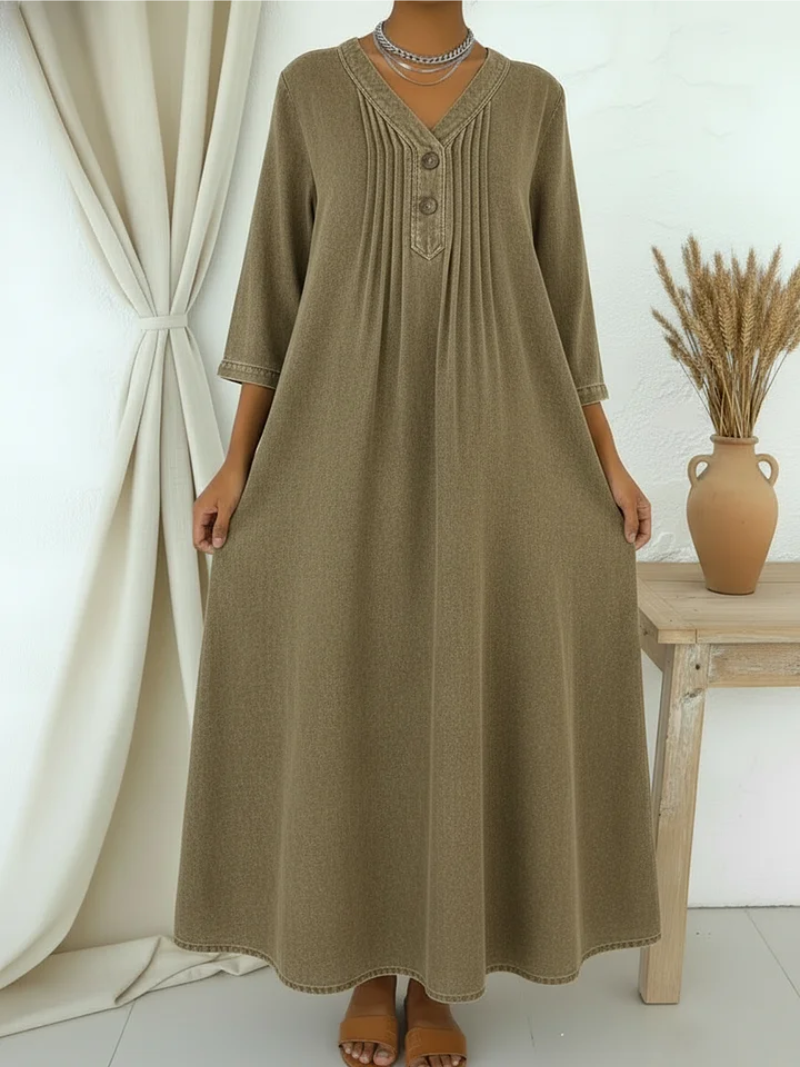 Danjela – Dżinsowa Sukienka z Dekoltem w Serek i Guzikami