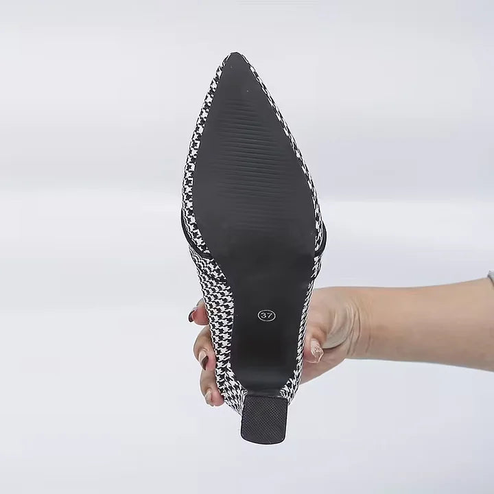 Ayelitah – Buty z Ostrymi Noskami i Antypoślizgową Podeszwą