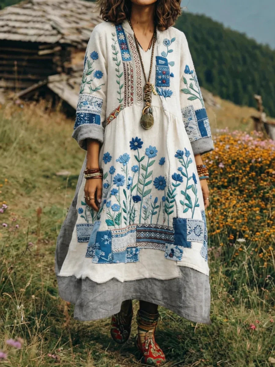 Eresha - Swobodna Sukienka z Długim Rękawem w Kwiatowy Wzór