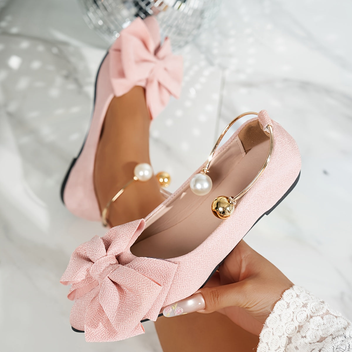 Jonita – Baleriny z Ostrym Noskiem i Paskiem z Tyłu z Perłą