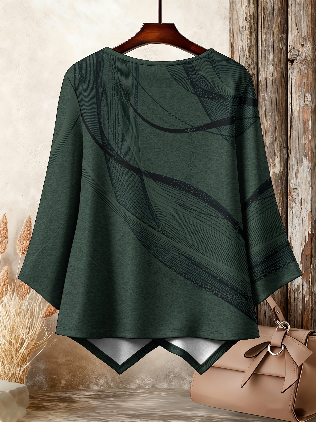 Galya – Oversize'owa Koszulka z Okrągłym Dekoltem