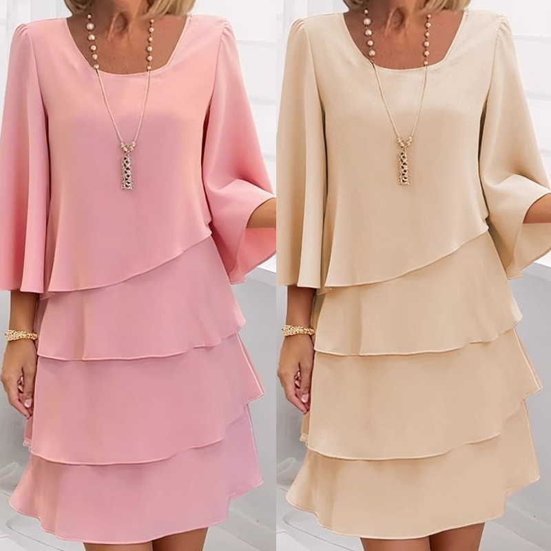 Ishari – Elegancka Sukienka z Kwadratowym Dekoltem