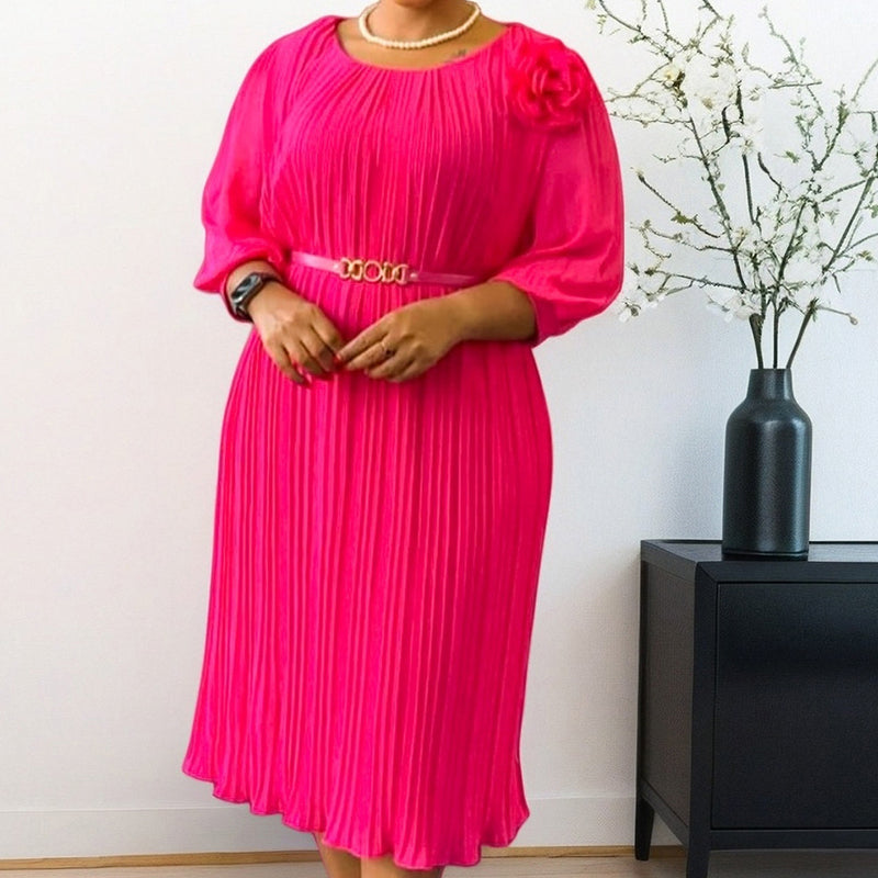 Ingeborga – Plisowana Sukienka Midi z Rękawami 3/4 i Paskiem